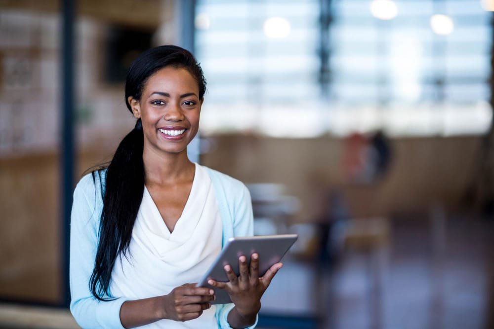 Does Hiring an Employee in Another State Require Your LLC to Register There?