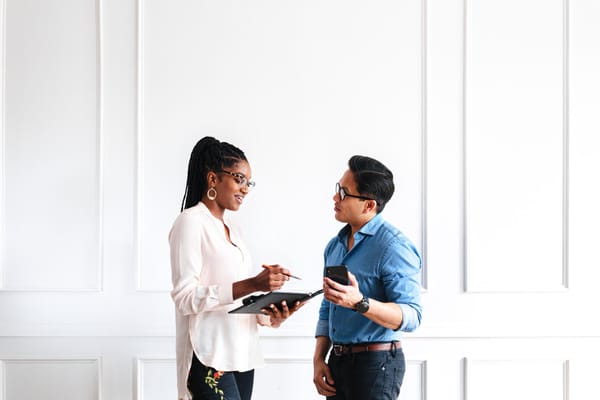 Registered Agent vs Virtual Business Address for Non-US Founders: What's the Difference?