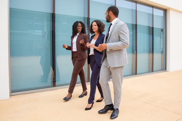 How to Receive and Forward US Business Mail to Another Country (2026 Complete Guide)