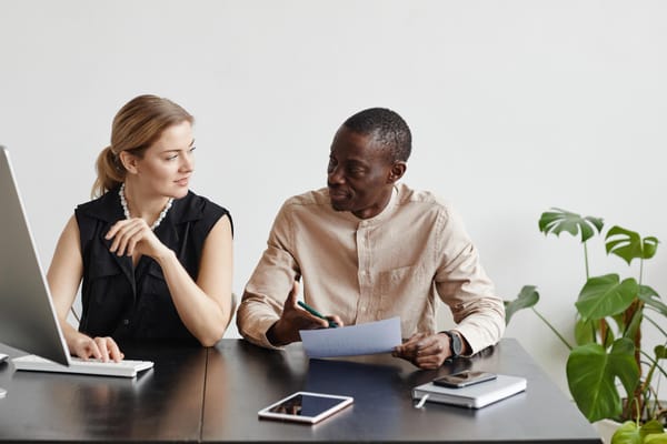 How Registered Agents Handle Lawsuits and Government Notices for LLCs