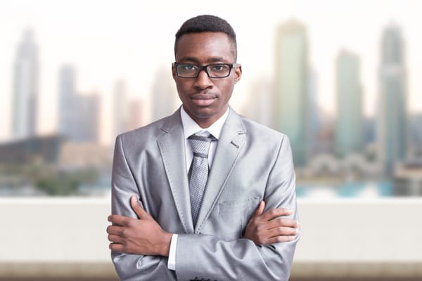 Commercial vs Non-Commercial Registered Agents: Which Should Your LLC Use?